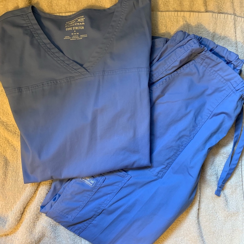 Cherokee scrub set